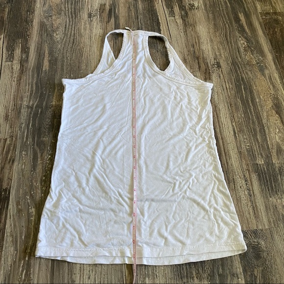 ❌SOLD❌ White top with details - Picture 4 of 7